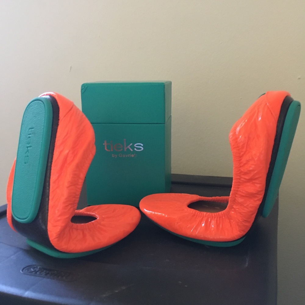 Tieks Outrageous Orange Neon 7 View 4